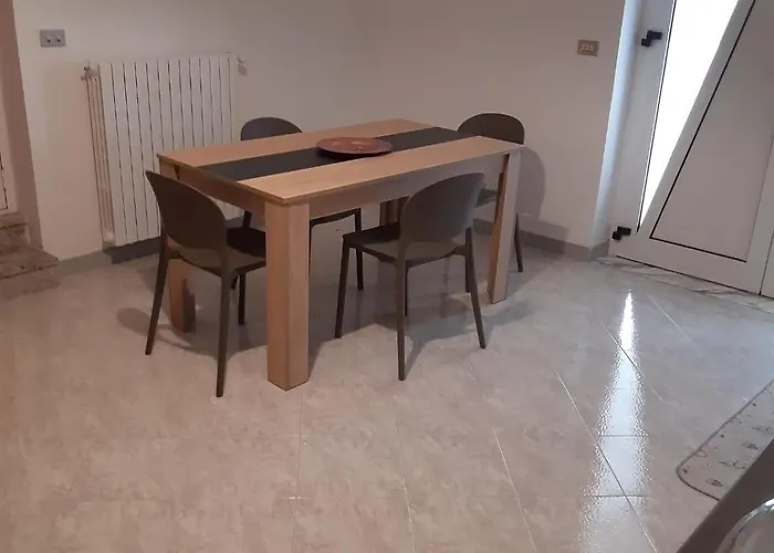 La Casa Di Nic * 오스투니